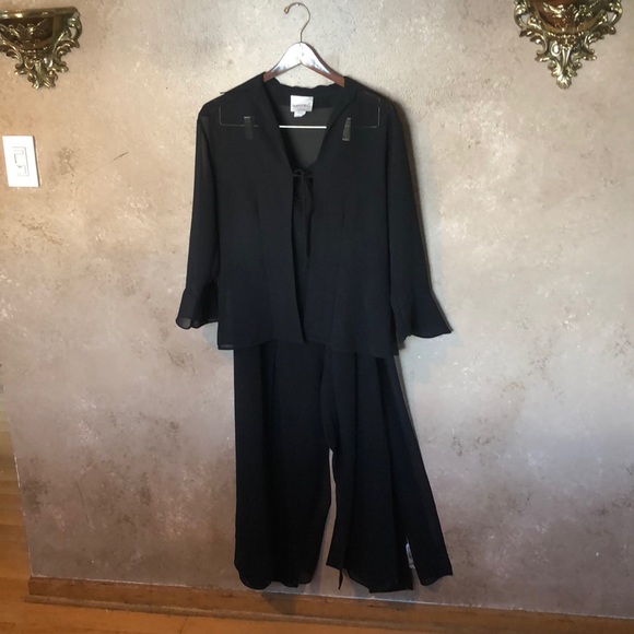 Fashion Bug Other - Gorgeous Dress  Black Pant/Jacket set .